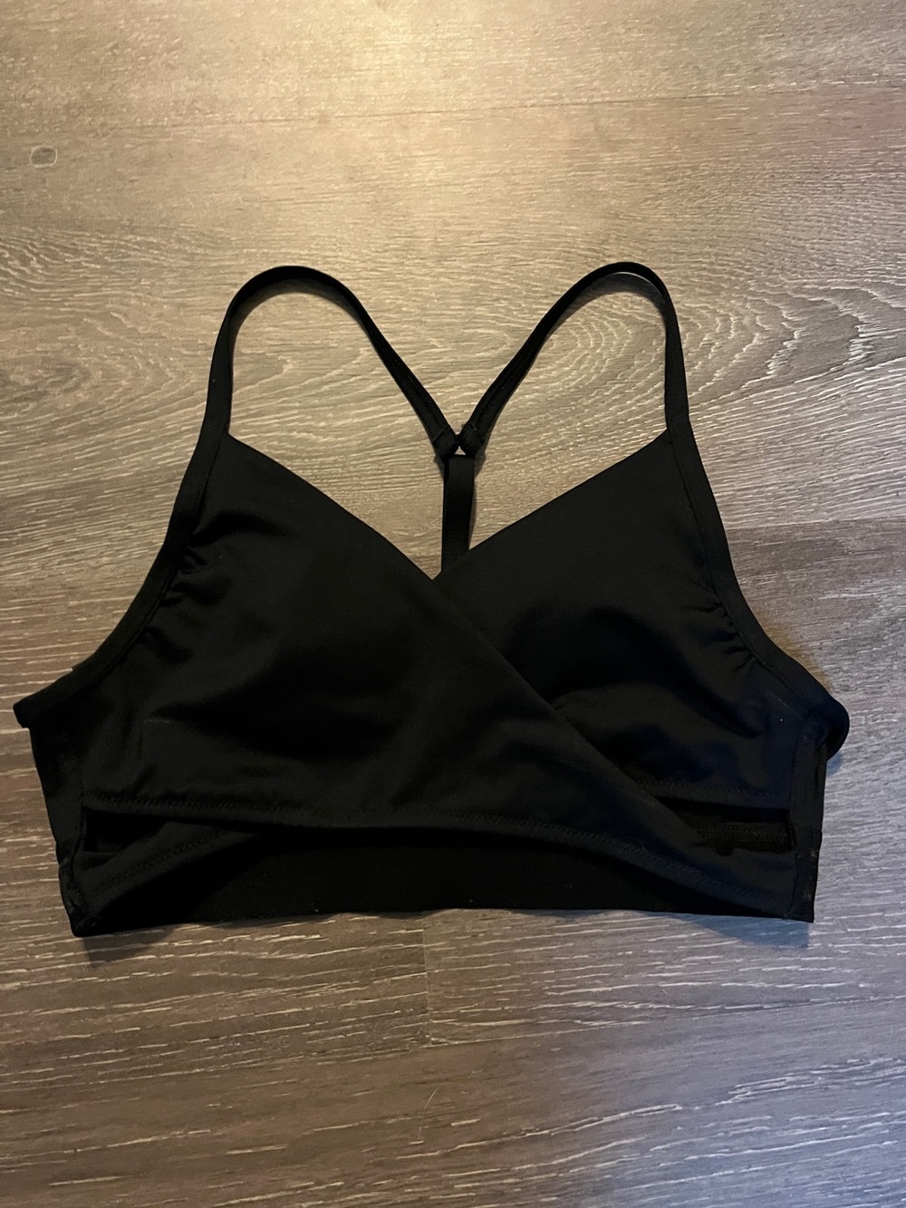 PINK Victoria's Secret Black Seamless Wrap-Front Sports Bralette size small